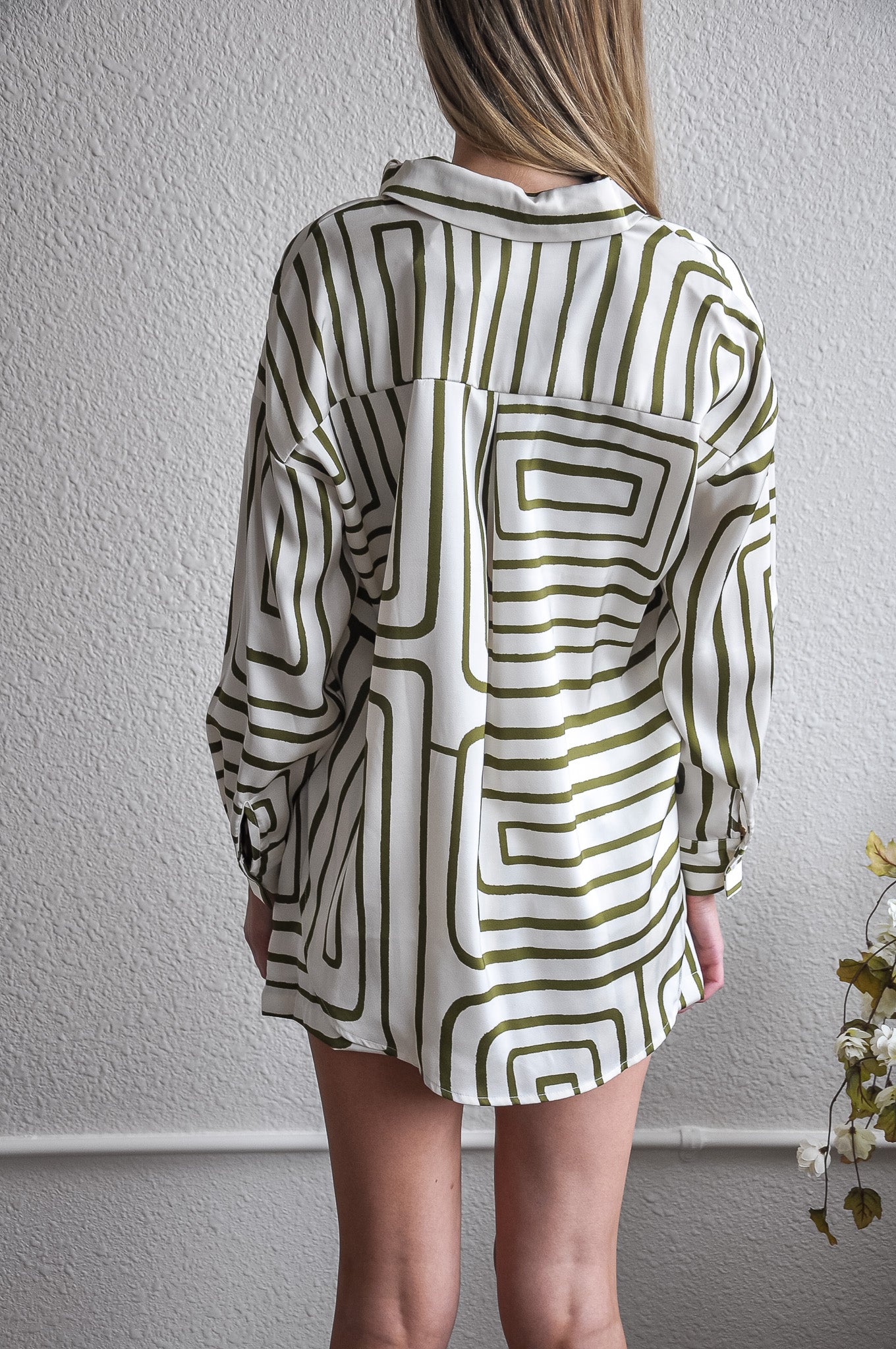 4VIPAbstractOliveButtonUpAndShorts_5_-2