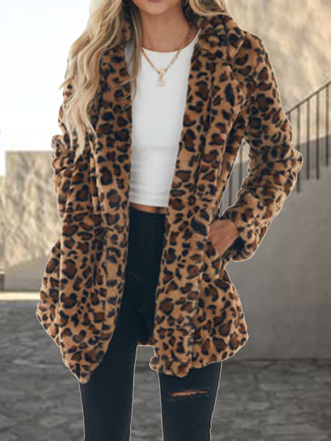 leopard-collared-neck-coat-with-pockets-923856