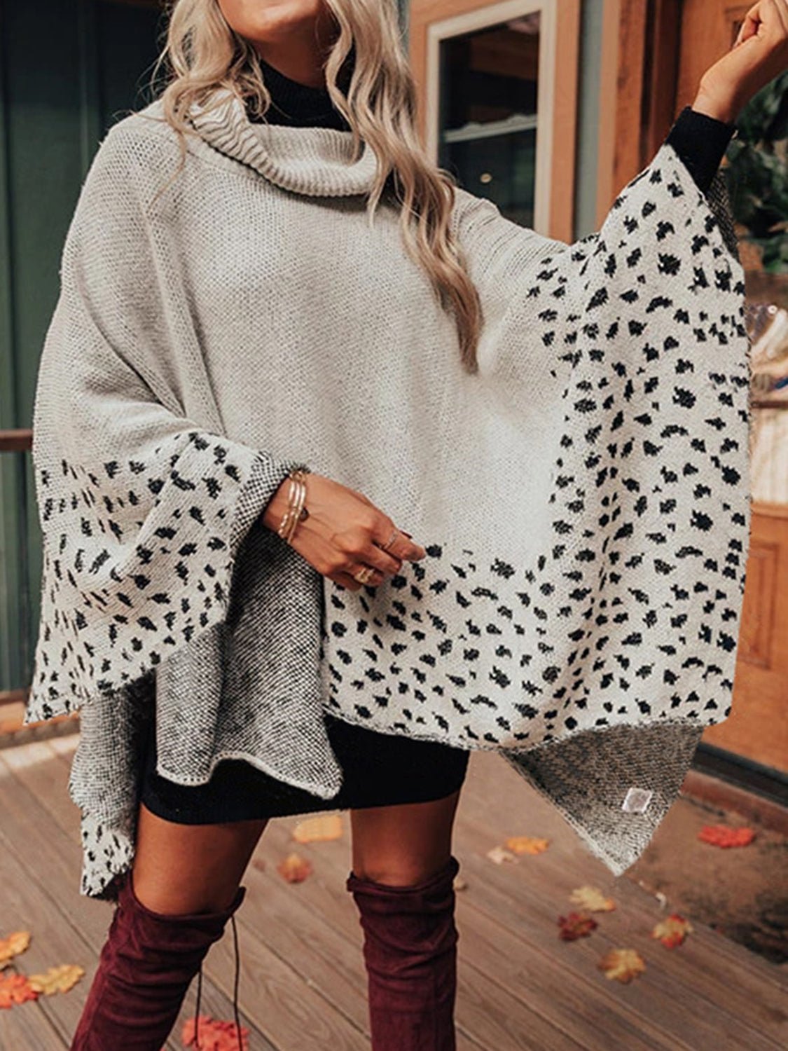 leopard-turtleneck-poncho-842148